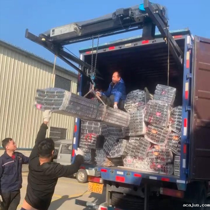 车载吊机应用铝材行业